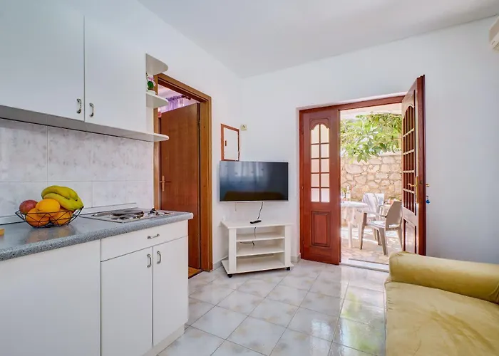 With A Parking Space Losinj, Losinj - 23418 Apartment