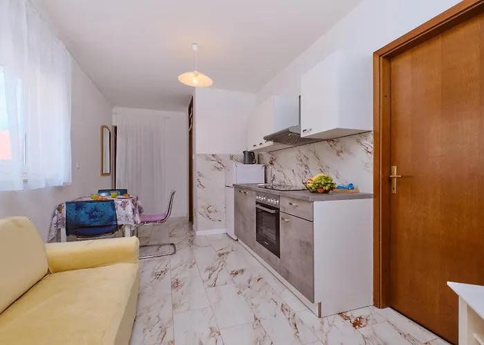 Apartment With A Parking Space Losinj, Losinj - 23418 Mali Losinj