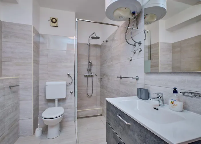Apartament With A Parking Space Losinj, Losinj - 23418