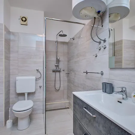 Апартаменты With A Parking Space Losinj, Losinj - 23418