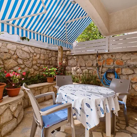 Appartamento With A Parking Space Losinj, Losinj - 23418 Mali Lošinj